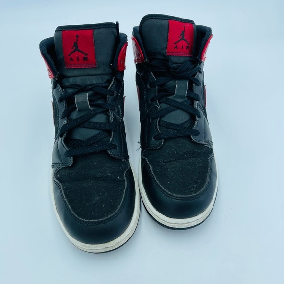 Nike Jordan 1 Retro Mid Gym Red Sneakers - Picture 7 of 12